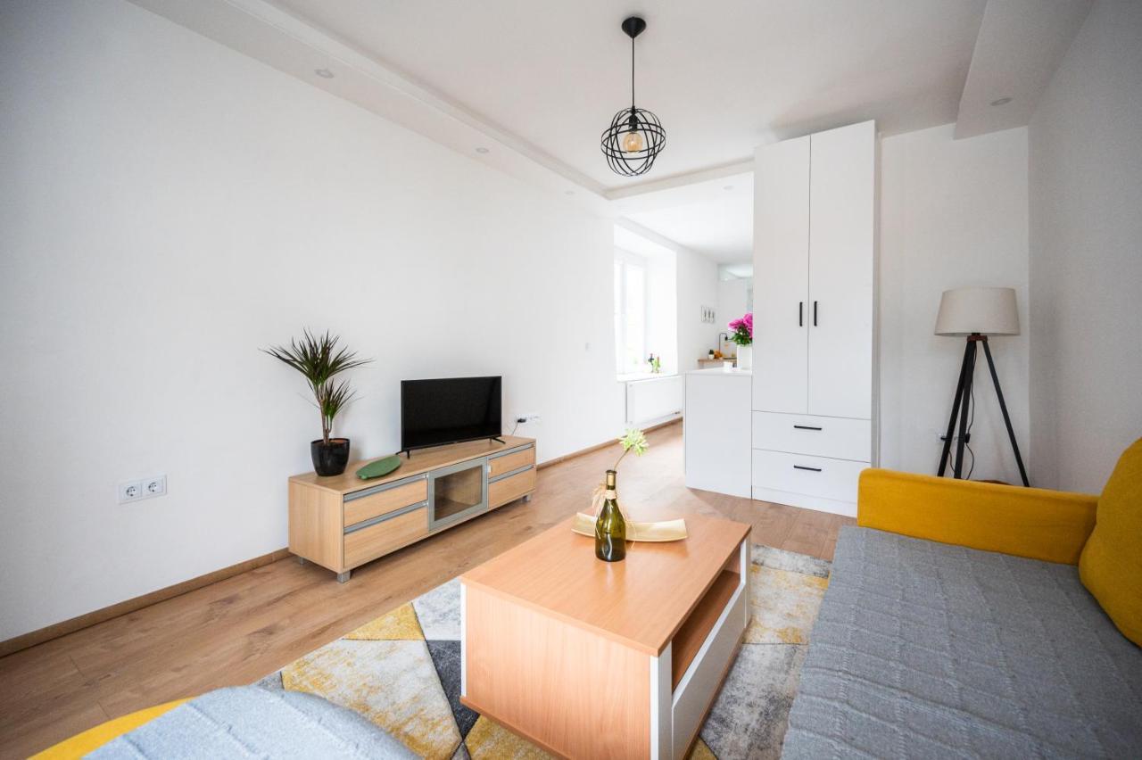 Modern Studio Apartment In The Old Town Сараево Екстериор снимка