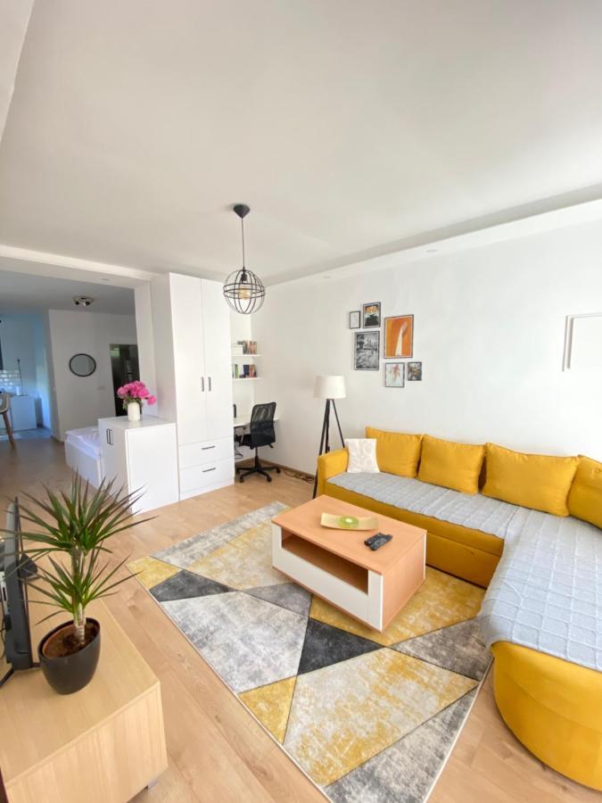 Modern Studio Apartment In The Old Town Сараево Екстериор снимка