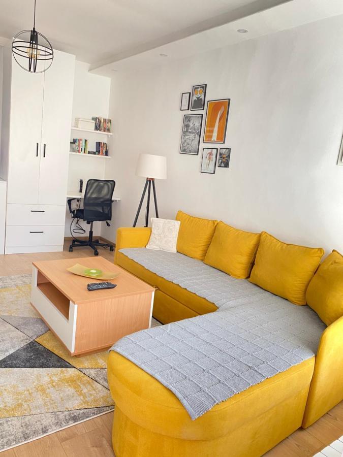 Modern Studio Apartment In The Old Town Сараево Екстериор снимка