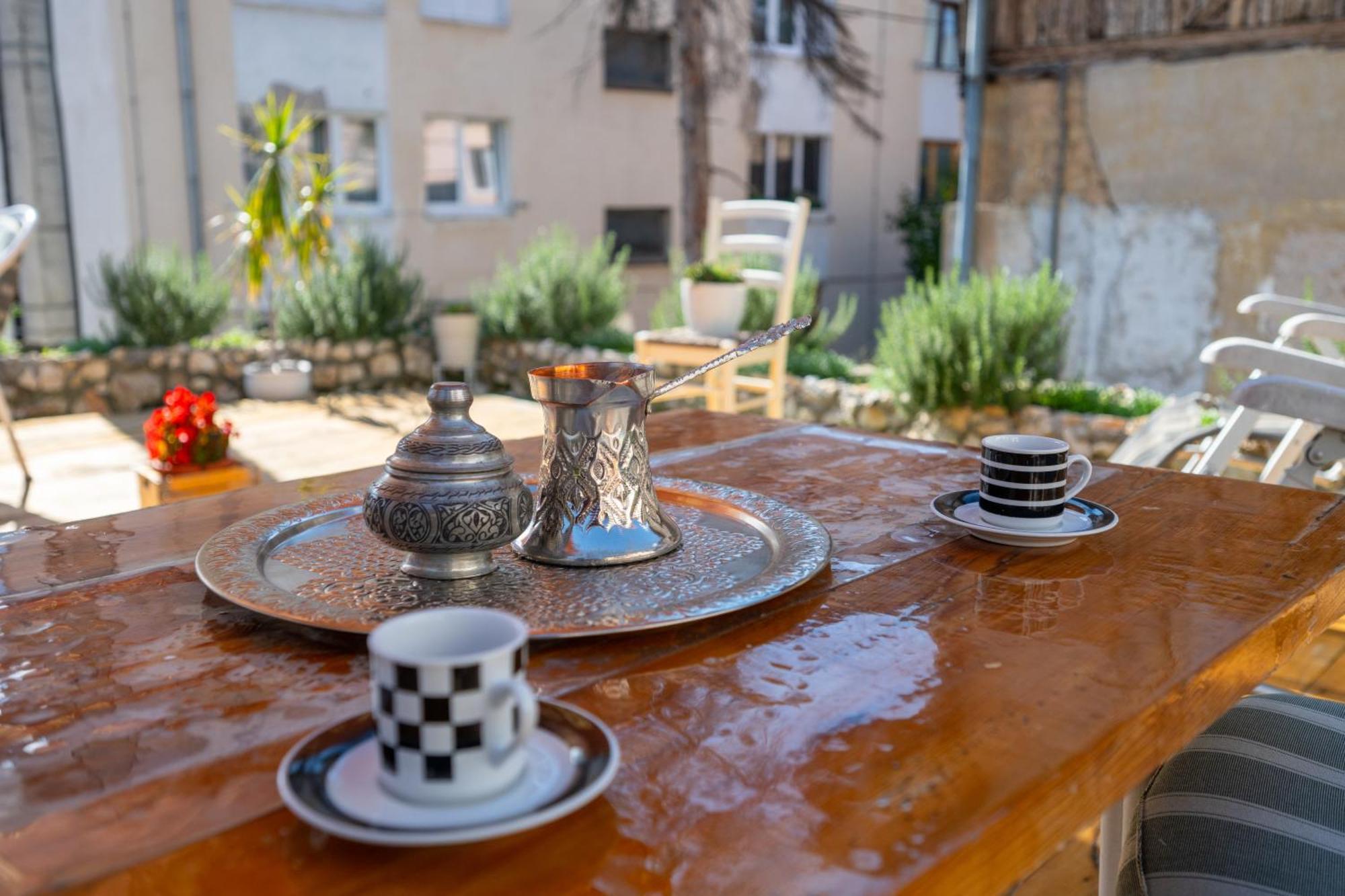 Modern Studio Apartment In The Old Town Сараево Екстериор снимка